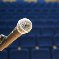 Microphone Technique for Vocalists