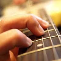 10 Essential Principles for Learning Guitar